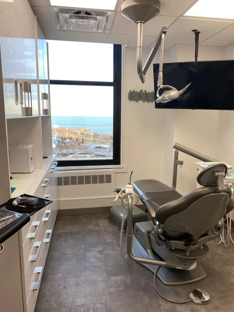 chicago loop dental office of dr. brand